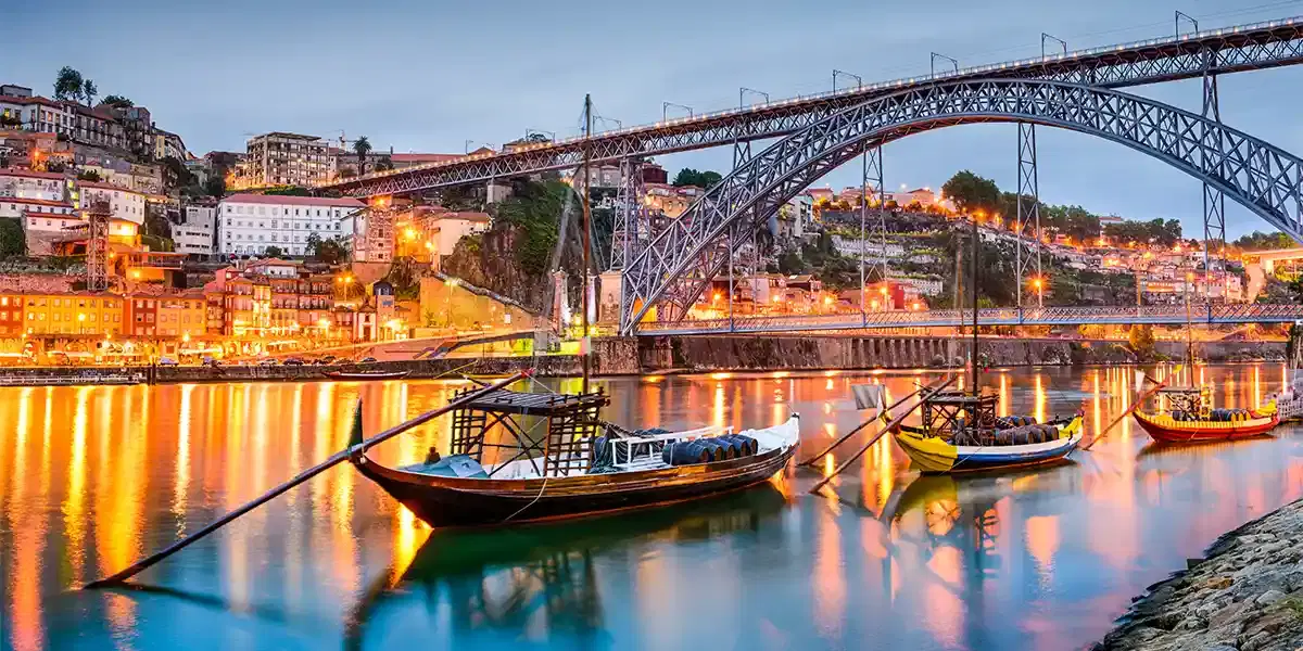 Deluxe Porto Escape with Historic City Centre Stay