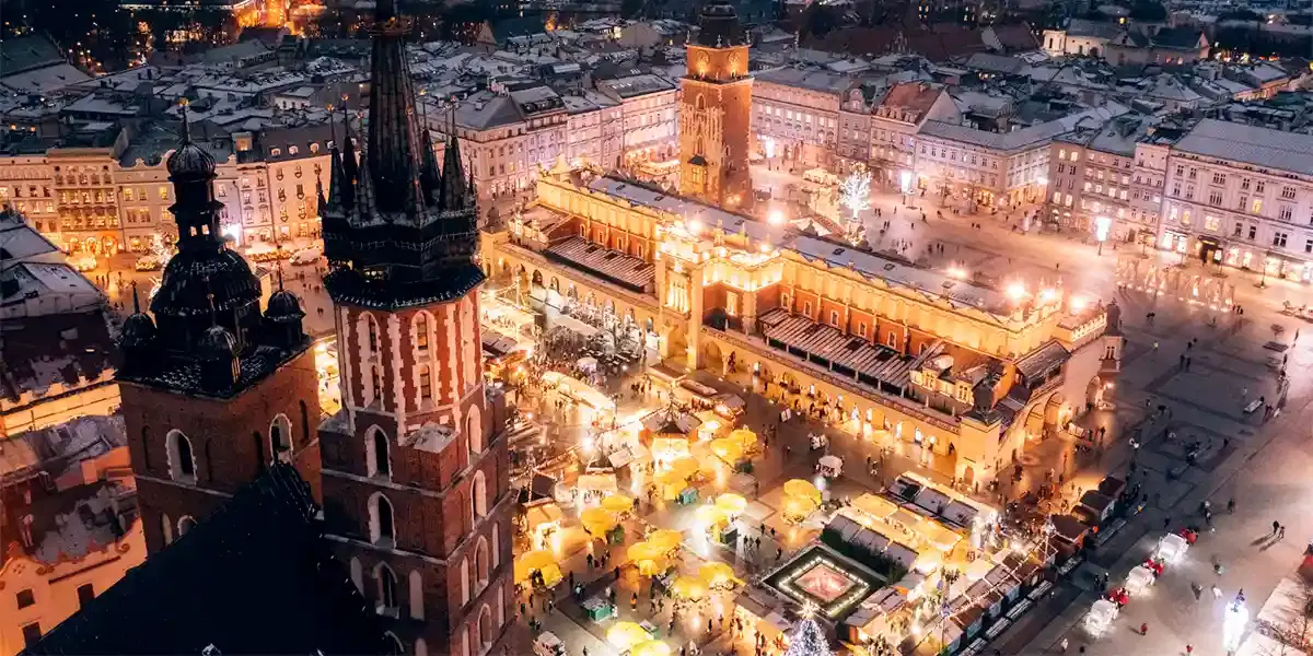 Krakow Yuletide Markets: Gifts, Sparkle & Cheer