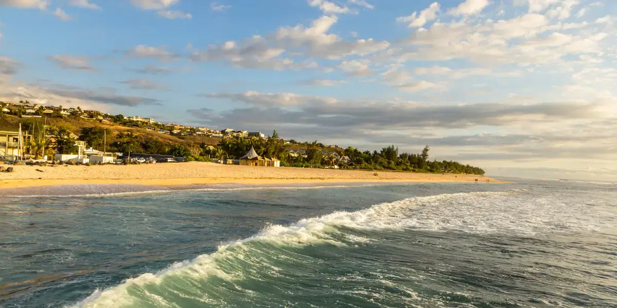 Mauritius & Reunion Wonders: A Scenic Island Journey
