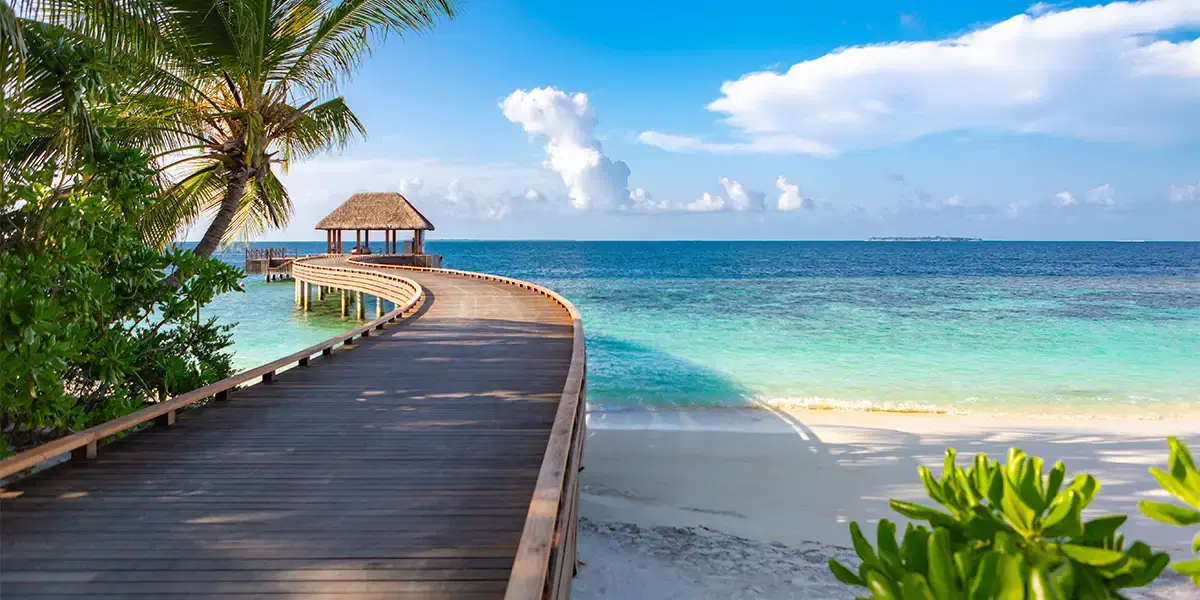Cinnamon Hakuraa Huraa Maldives : A Tropical Paradise