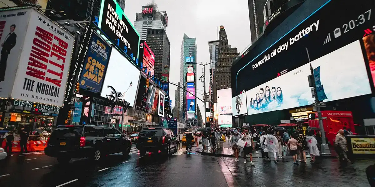 Deluxe New York Getaway with Central City Stay