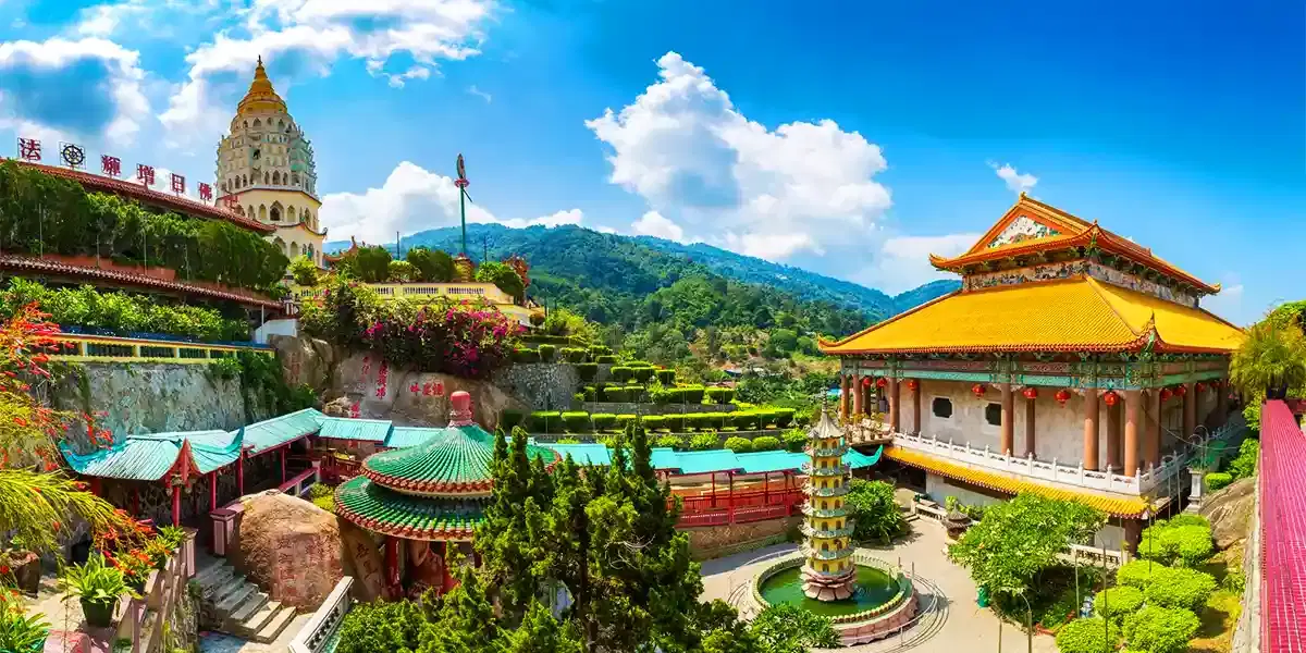 Singapore & Penang Stay with Theme Park Tickets