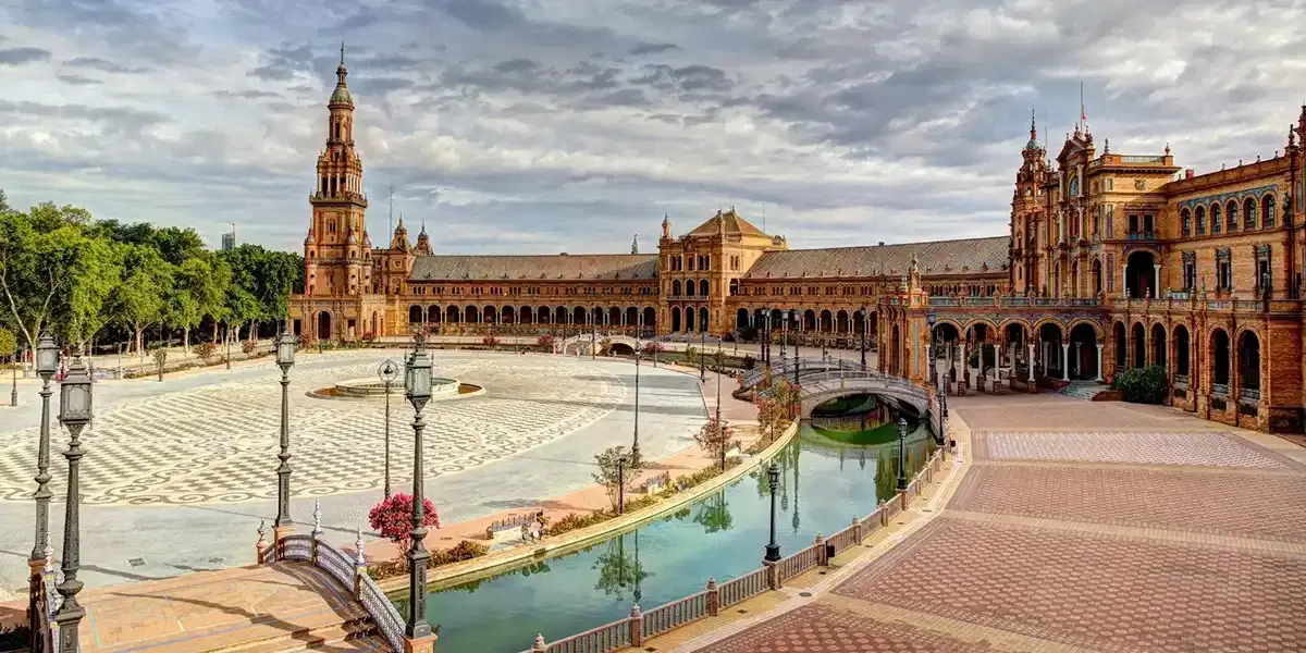Experience Seville’s Historic Streets and Palaces