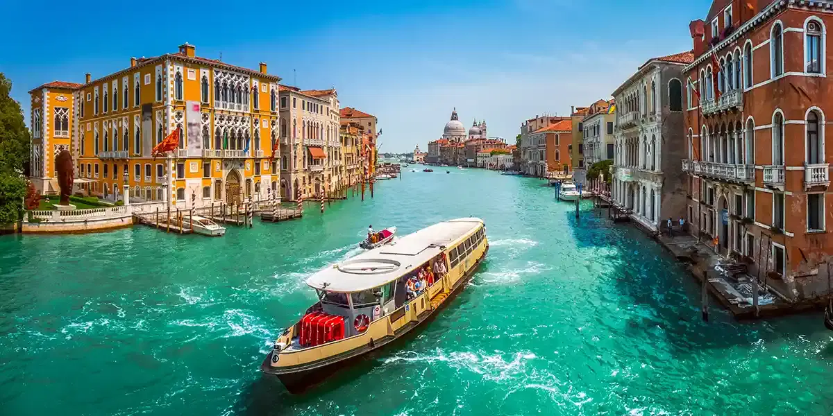 Romantic City Break in Venice with Gondola Tour